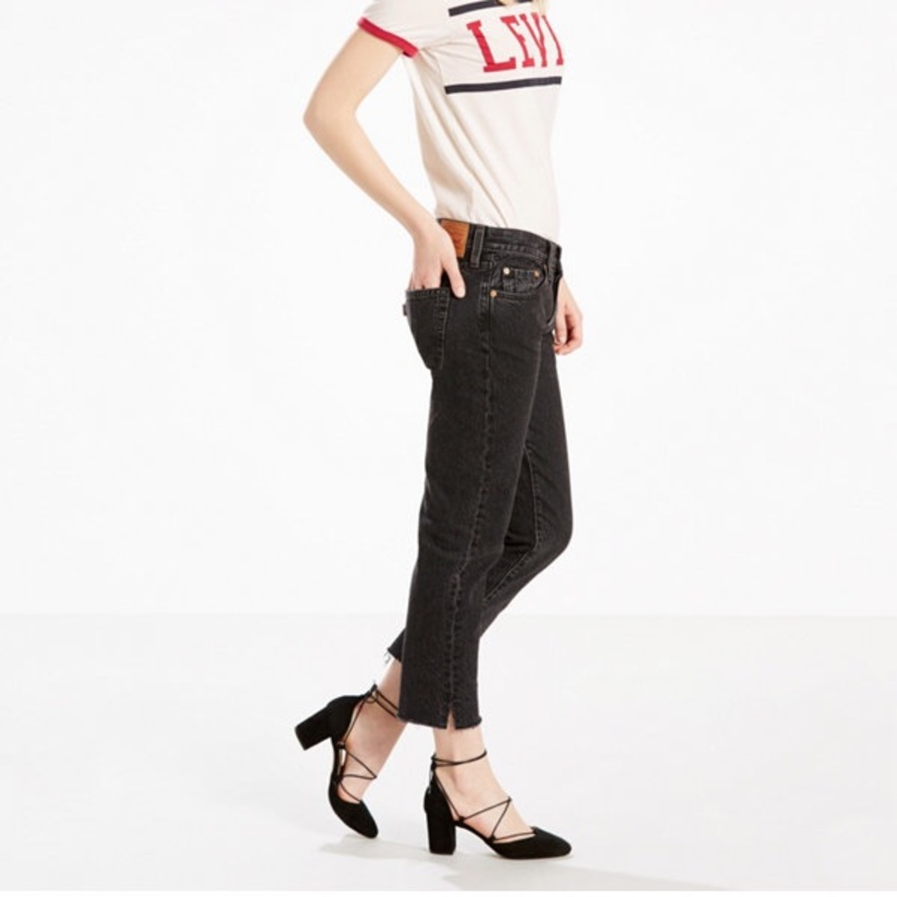 Levi’s 501 cropped taper jeans